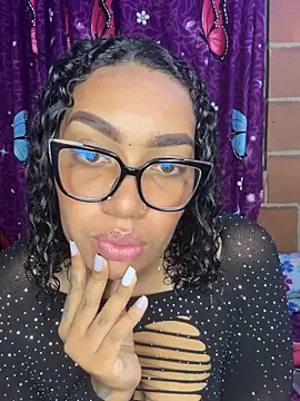 Piel Canella online show from 03-04-26, 12:27