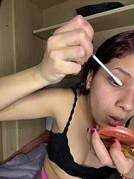 MommySexxy23 online show from 03-24-26, 07:52