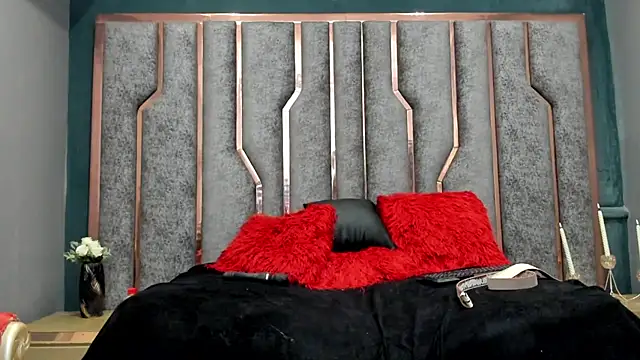 Snapshot of LaurenPaulson chatting on 02-28-26, 09:38 LaurenPaulson online show from 02-28-26, 09:38