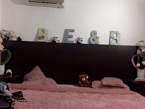 mommy-Milf online show from 03-02-26, 01:18