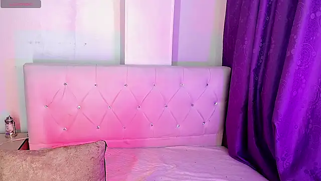 isadoraqueeen online show from 04-26-26, 07:28