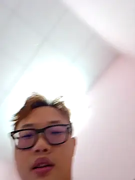 Hurrin22 online show from 04-25-26, 04:26