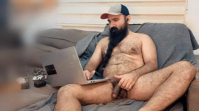 Snapshot of Barba_Negra_Fumador chatting on 05-08-26, 09:53 Barba Negra Fumador online show from 05-08-26, 09:53