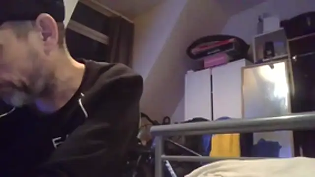 DOUBLETROUBLE7773 online show from 03-02-26, 02:36