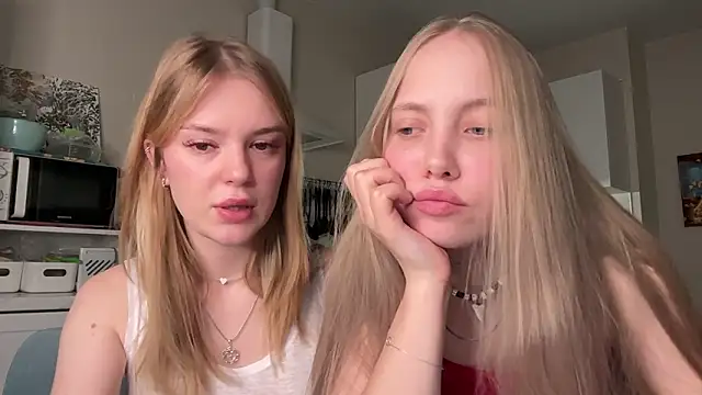 cyberl0ve  online show from 03-05-26, 02:57