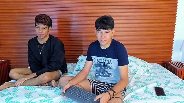 peakk twiinns online show from 03-31-26, 11:32