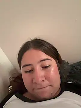 Zoe Luxxe  online show from 06-28-26, 10:38