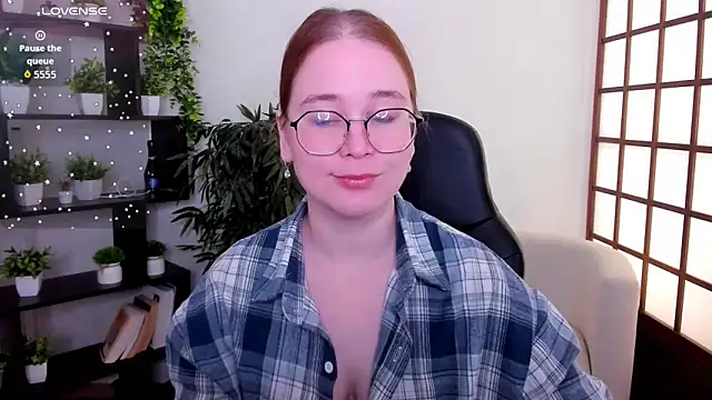 Anny Twelvetrees online show from 03-08-26, 08:29