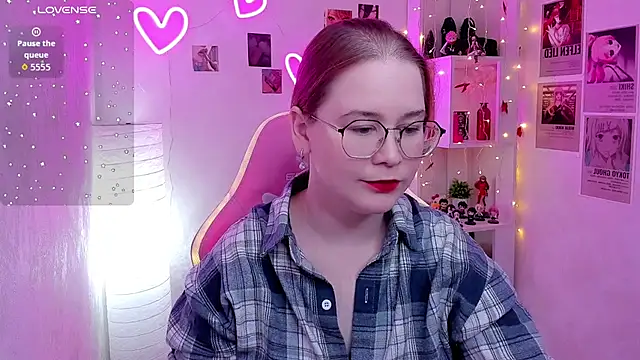 Anny Twelvetrees online show from 03-13-26, 08:32