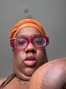 Snapshot of SweetCurvyRose chatting on 03-05-26, 09:11 SweetCurvyRose online show from 03-05-26, 09:11