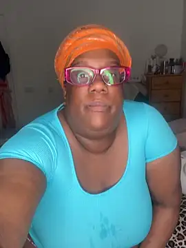 Snapshot of SweetCurvyRose chatting on 03-12-26, 09:21 SweetCurvyRose online show from 03-12-26, 09:21