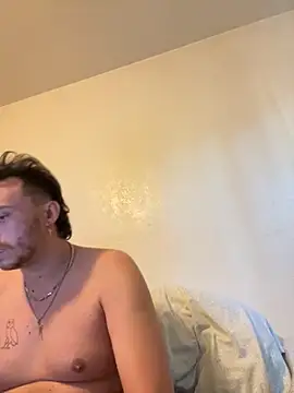 Snapshot of TallHungandCloudy69 chatting on 03-09-26, 01:31 TallHungandCloudy69 online show from 03-09-26, 01:31