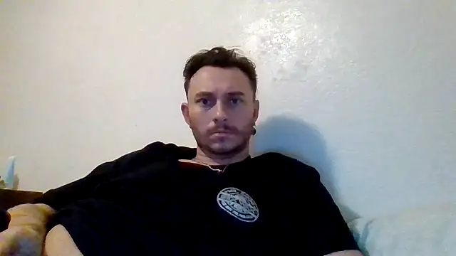 Snapshot of TallHungandCloudy69 chatting on 03-12-26, 08:31 TallHungandCloudy69 online show from 03-12-26, 08:31