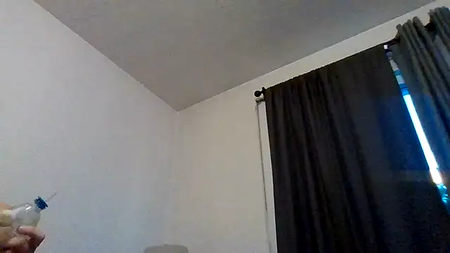 TallHungandCloudy69 online show from 03-18-26, 01:58