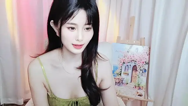 Snapshot of Mia_168 chatting on 05-05-26, 12:40 Mia 168 online show from 05-05-26, 12:40