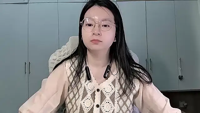 Eeya-36 online show from 04-29-26, 08:04