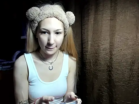 Snapshot of DarkAng3IX chatting on 03-07-26, 03:53 DarkAng3IX online show from 03-07-26, 03:53