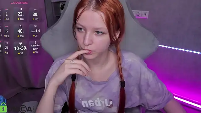 Snapshot of Emma_Dusk chatting on 05-15-26, 11:12 Emma Dusk online show from 05-15-26, 11:12