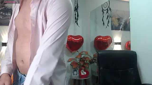 Snapshot of Roccoallegeri chatting on 03-10-26, 11:59 Roccoallegeri online show from 03-10-26, 11:59