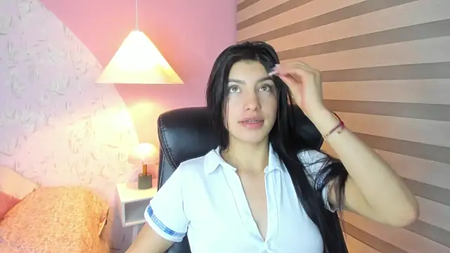 Snapshot of LILY_BRM chatting on 06-11-26, 12:32 LILY BRM online show from 06-11-26, 12:32