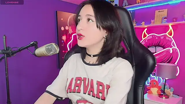 Snapshot of Velvet_C4k3 chatting on 03-09-26, 08:02 Velvet C4k3 online show from 03-09-26, 08:02