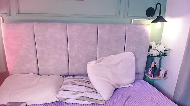 Jessicaparkeer online show from 04-25-26, 01:03