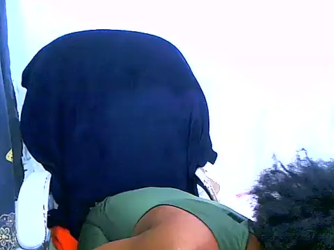 Snapshot of Nastyviola27 chatting on 05-21-26, 11:39 Nastyviola27 online show from 05-21-26, 11:39