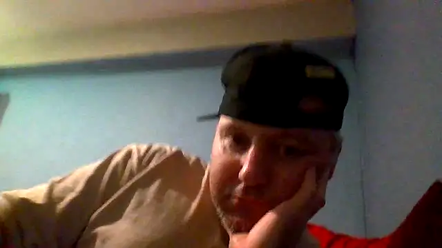 Snapshot of yoursextoy83 chatting on 03-10-26, 12:54 yoursextoy83 online show from 03-10-26, 12:54