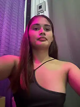 Snapshot of IndebtedAntidote chatting on 03-04-26, 04:24 IndebtedAntidote online show from 03-04-26, 04:24