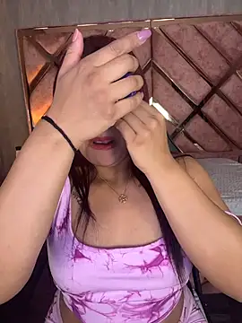 Cherry Charlottee online show from 03-12-26, 07:31