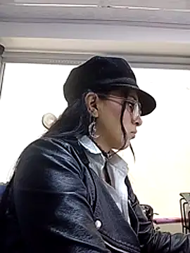 Snapshot of jaade_doll chatting on 03-04-26, 01:17 jaade doll online show from 03-04-26, 01:17