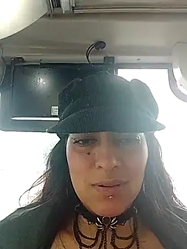 Snapshot of jaade_doll chatting on 03-11-26, 12:33 jaade doll online show from 03-11-26, 12:33