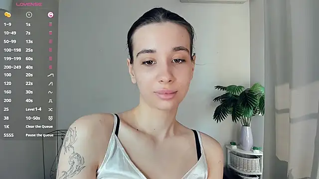 Snapshot of LaceyLettman chatting on 03-13-26, 10:44 LaceyLettman online show from 03-13-26, 10:44