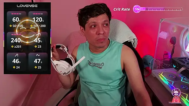 Snapshot of Lukaforge chatting on 03-12-26, 04:07 Lukaforge online show from 03-12-26, 04:07