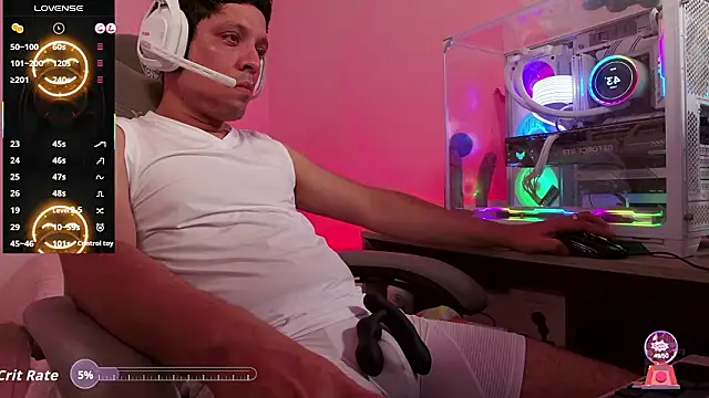 Snapshot of Lukaforge chatting on 03-12-26, 06:25 Lukaforge online show from 03-12-26, 06:25