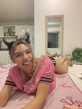 Snapshot of SweetCherry__ chatting on 06-04-26, 02:06 SweetCherry online show from 06-04-26, 02:06