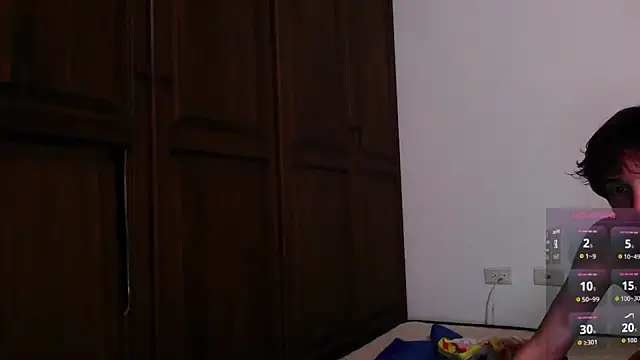 Snapshot of hot_moons chatting on 03-09-26, 06:06 hot moons online show from 03-09-26, 06:06