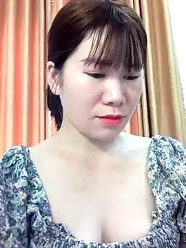 Snapshot of Bondgirl_9 chatting on 05-22-26, 05:14 Bondgirl 9 online show from 05-22-26, 05:14