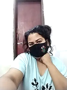 Star--Girl online show from 04-26-26, 02:48