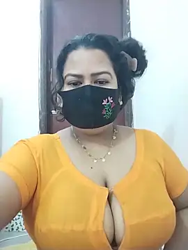 Snapshot of Star--Girl chatting on 06-06-26, 12:49 Star--Girl online show from 06-06-26, 12:49
