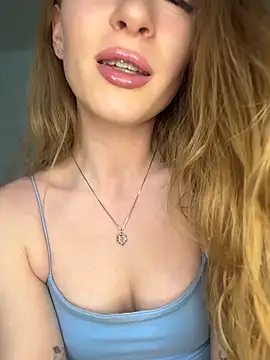 Little Candy 18 online show from 05-18-26, 06:30