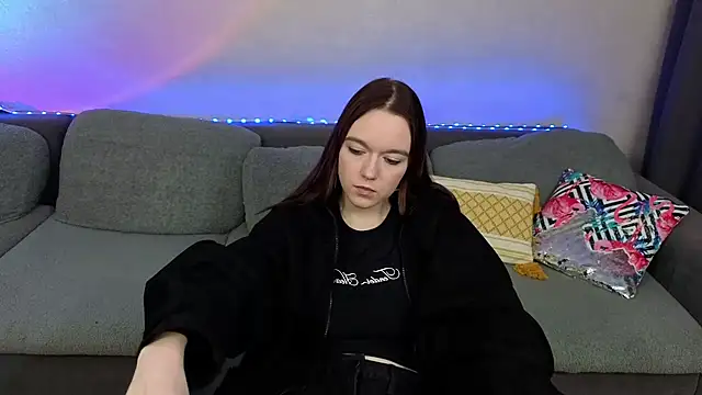 Snapshot of SunyLily chatting on 05-07-26, 07:14 SunyLily online show from 05-07-26, 07:14