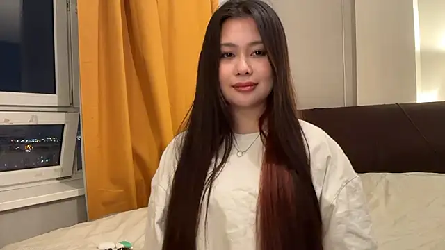 YukiLian online show from 03-06-26, 04:58