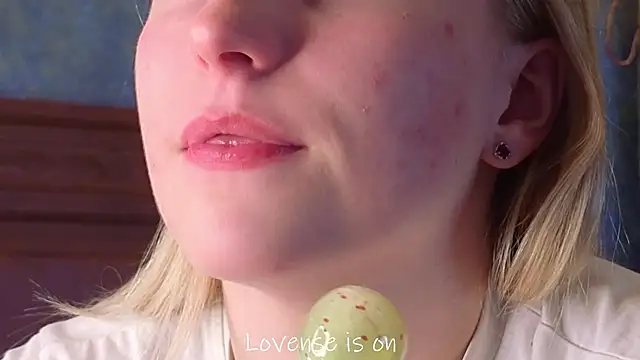 CatarinaGulla online show from 04-24-26, 02:30