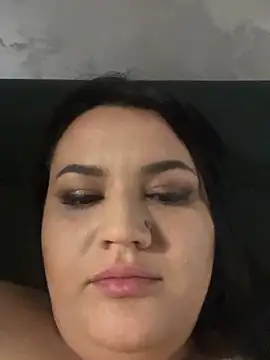 Snapshot of julietalovee chatting on 03-11-26, 09:21 julietalovee online show from 03-11-26, 09:21