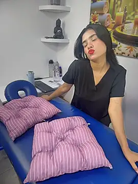 Snapshot of Kinky-Nurses chatting on 07-01-26, 06:51 Kinky-Nurses online show from 07-01-26, 06:51