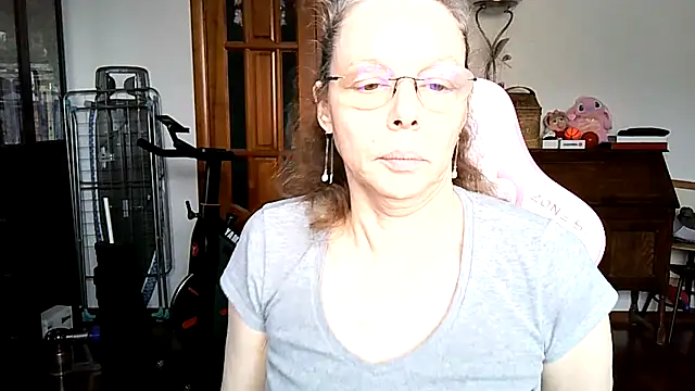 Helly nana online show from 03-19-26, 11:25