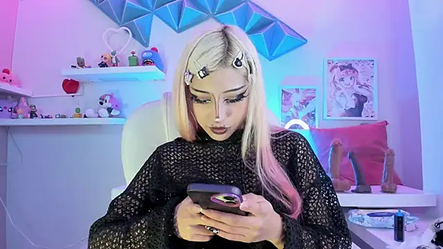 nemesis castel  online show from 04-04-26, 02:36