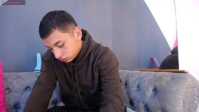 Matteo Hun online show from 03-12-26, 12:11