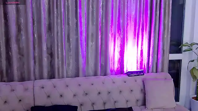 NataliePierce online show from 05-02-26, 10:04